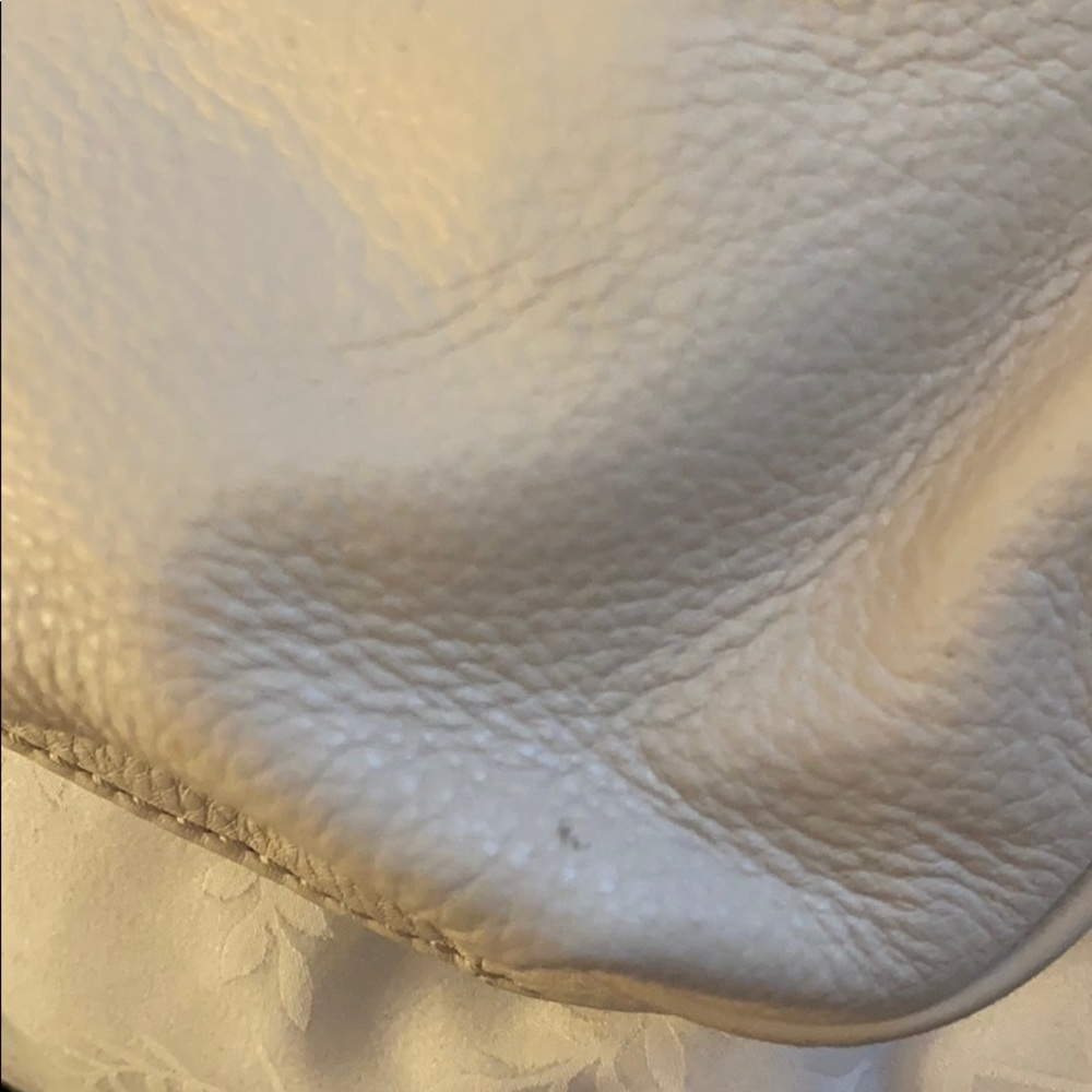 Kate Spade Crossbody bag. - Picture 6 of 8